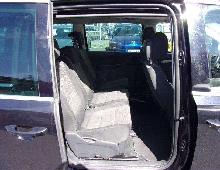 Volkswagen Sharan Kombi 2,0 l 100 kw