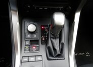 Lexus NX 300h SUV / Terénní 2,5 l 114 kw