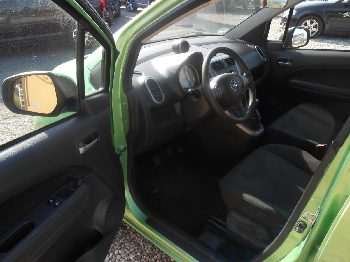 Opel Agila Hatchback 1,2 l 63 kw