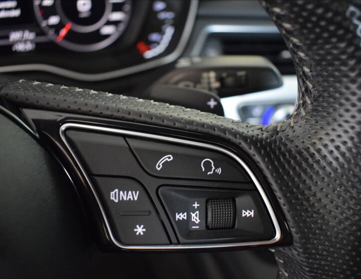 Audi A4 Sedan 2,0 l 140 kw