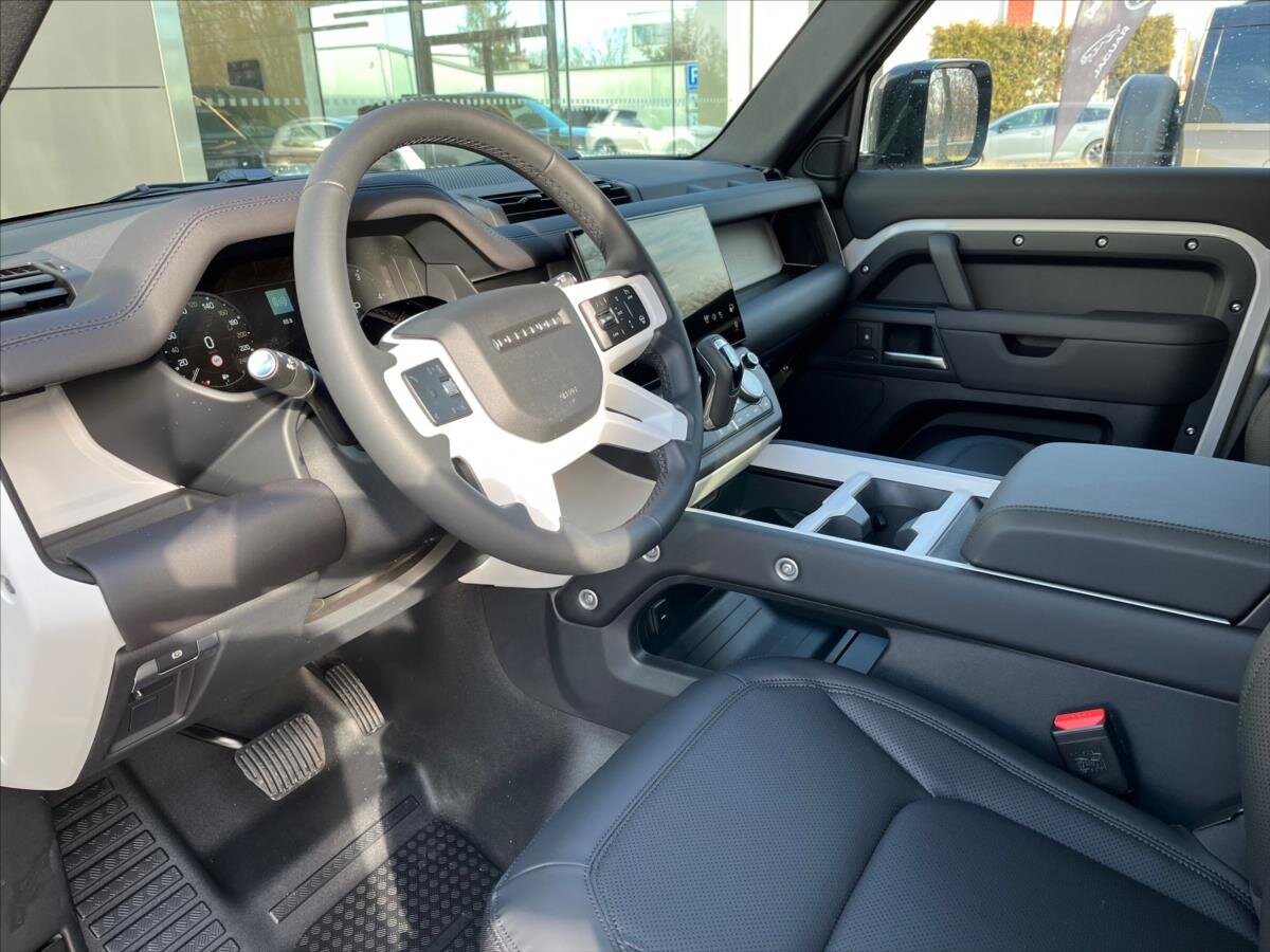 Land Rover Defender SUV / Terénní 3,0 l 147 kw