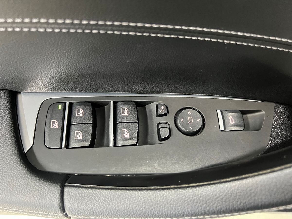 BMW X4 SUV / Terénní 3,0 l 250 kw