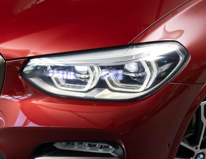 BMW X4 SUV / Terénní 3,0 l 240 kw