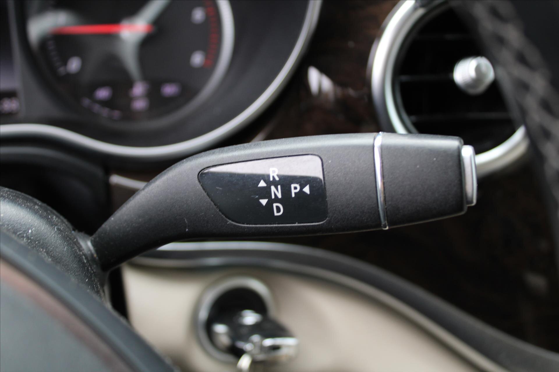 Mercedes-Benz Třídy V MPV 2,1 l 140 kw