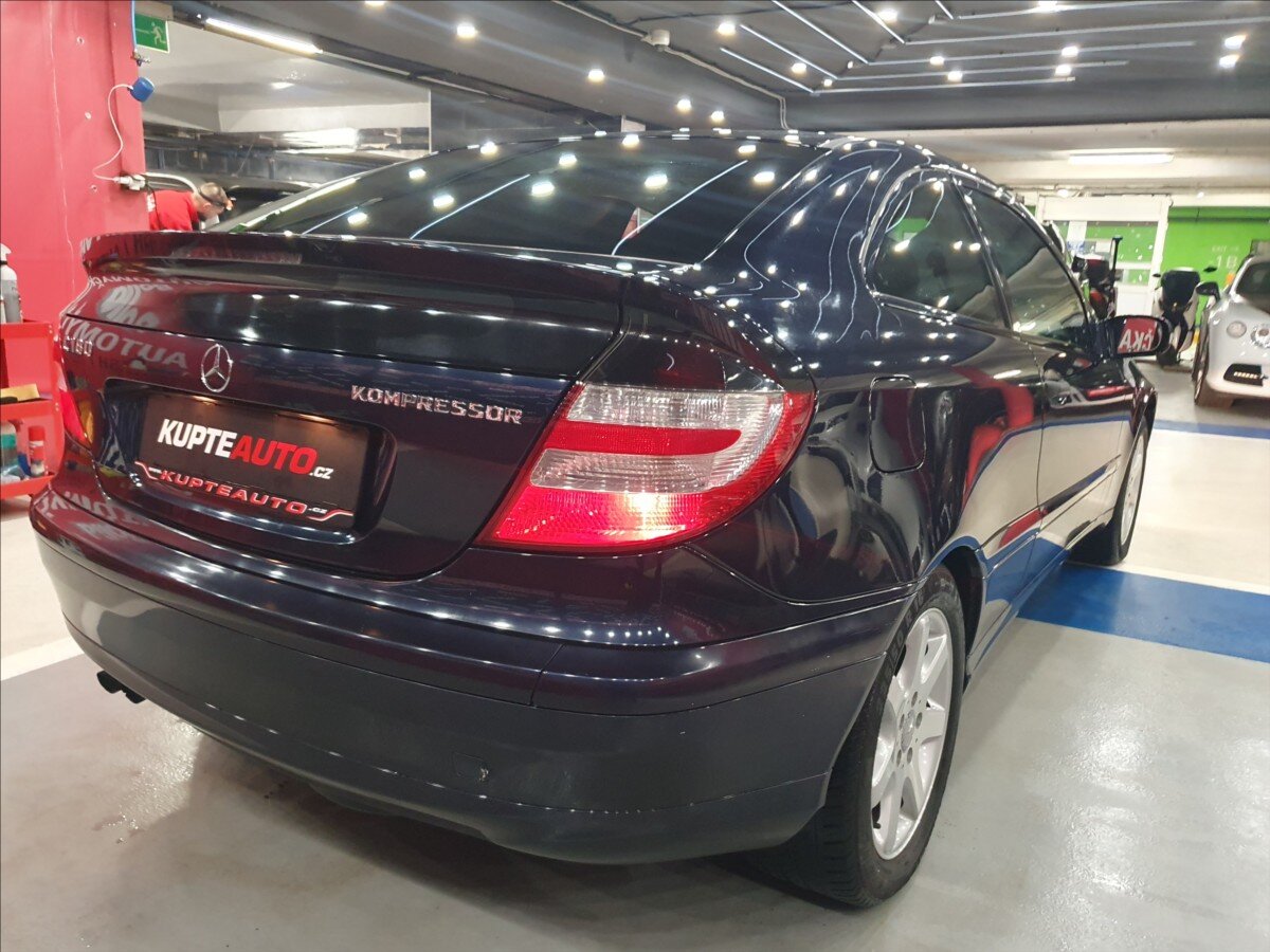 Mercedes-Benz Třídy C Hatchback 1,8 l 105 kw
