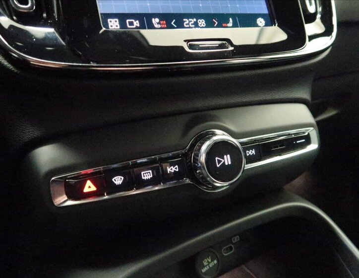 Volvo XC40 SUV 2,0 l 120 kw