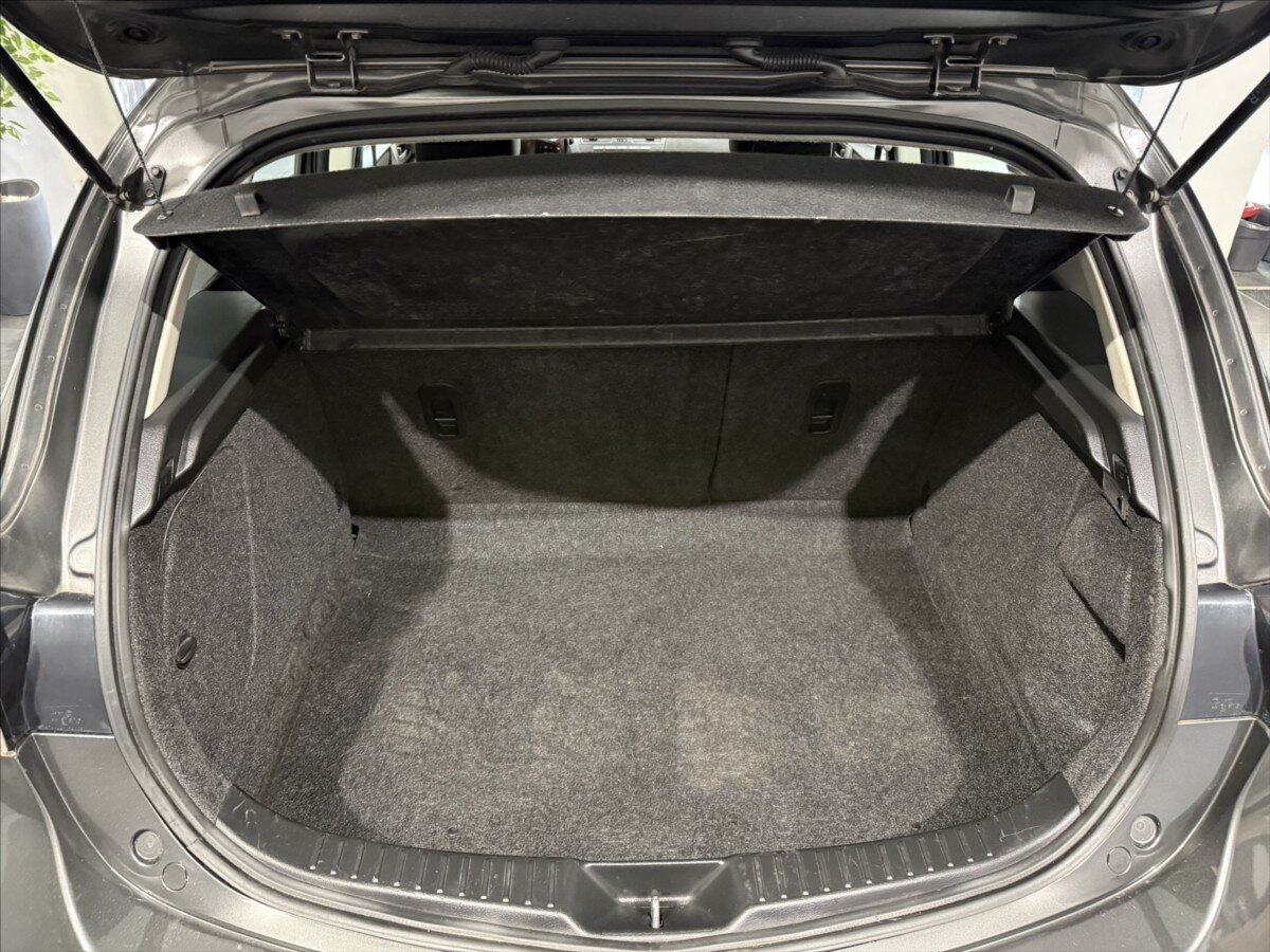 Mazda 3 Hatchback 1,6 l 77 kw