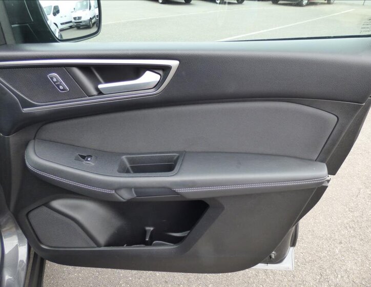 Ford S-MAX MPV 2,0 l 110 kw