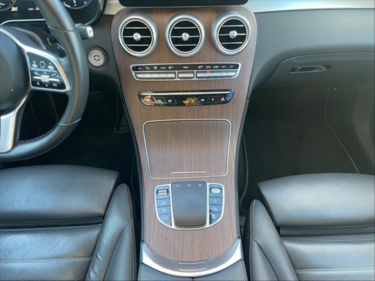 Mercedes-Benz GLC SUV 2,0 l 180 kw