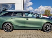 KIA Ceed 4