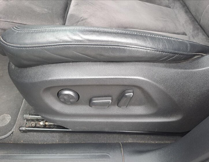 Audi Q5 SUV / Terénní 2,0 l 155 kw