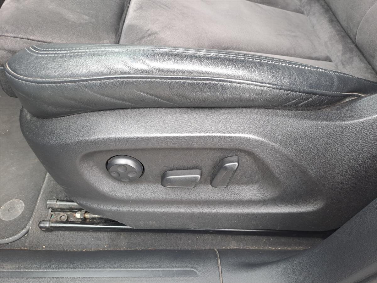 Audi Q5 SUV / Terénní 2,0 l 155 kw