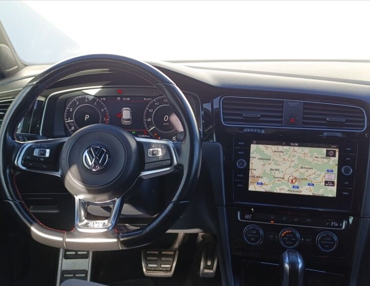 Volkswagen Golf Hatchback 2,0 l 180 kw