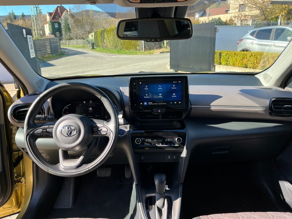 Toyota Yaris Cross SUV / Terénní 1,5 l 68 kw