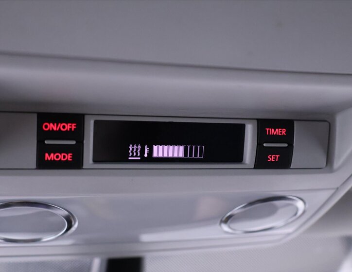 Volkswagen Multivan 26