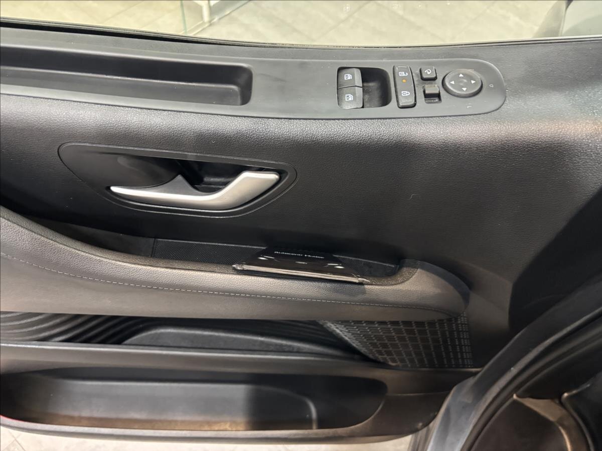 Hyundai Staria VAN-Minibus 1,6 l 117 kw