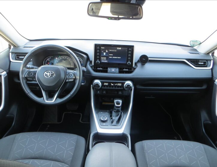 Toyota RAV4 SUV 2,5 l 131 kw