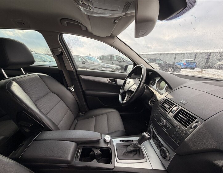 Mercedes-Benz Třídy C Kombi 2,1 l 125 kw