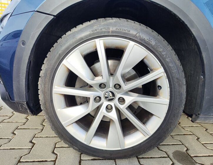 Škoda Superb Kombi 2,0 l 147 kw