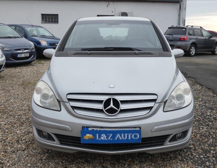 Mercedes-Benz Třídy B Hatchback 2,0 l 80 kw