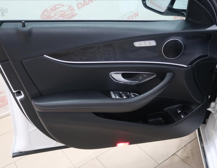 Mercedes-Benz Třídy E Kombi 2,0 l 135 kw