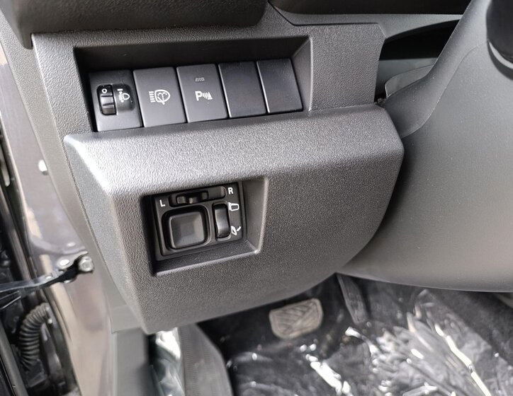 Suzuki Jimny SUV 1,5 l 75 kw