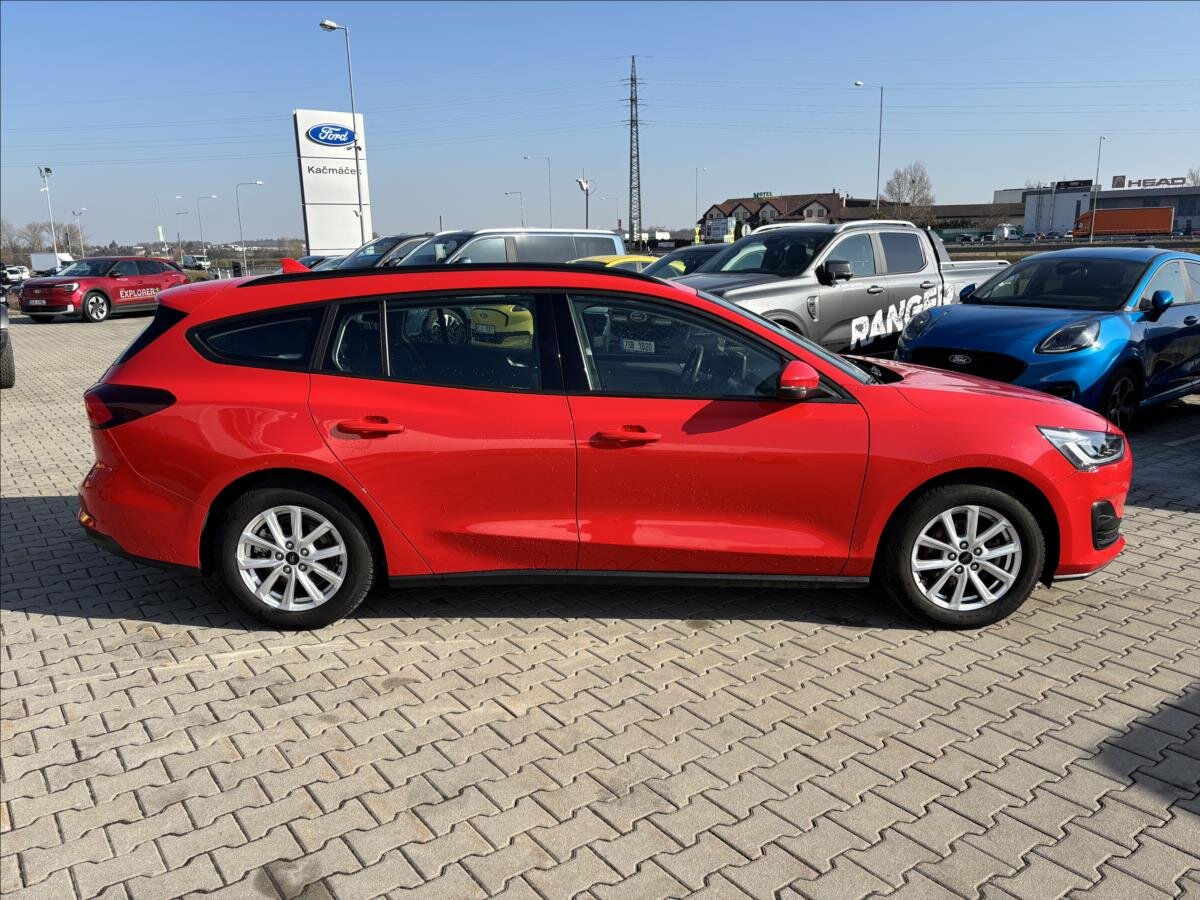 Ford Focus Kombi 999,0 92 kw