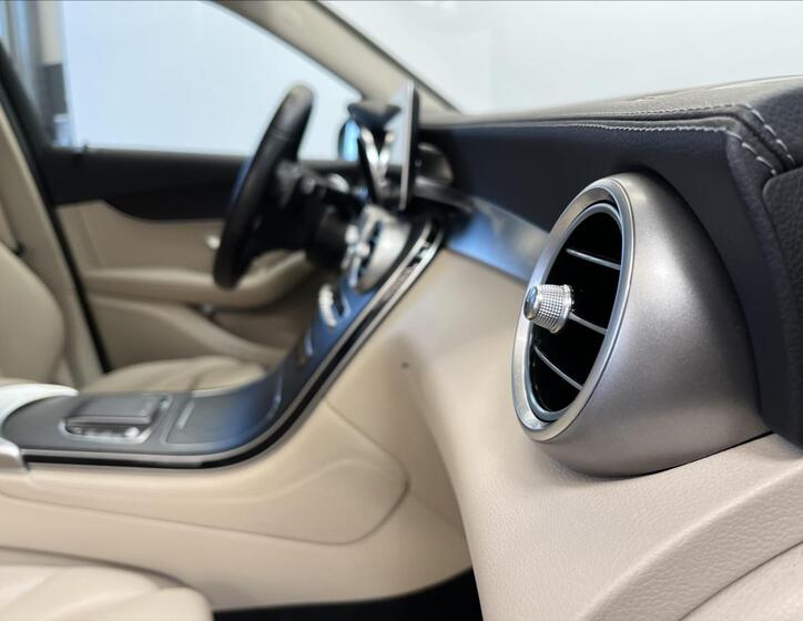 Mercedes-Benz GLC 17