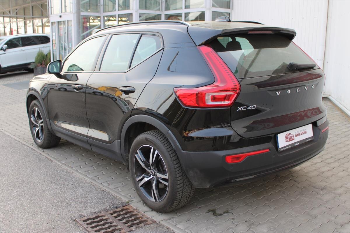 Volvo XC40 Kombi 2,0 l 145 kw