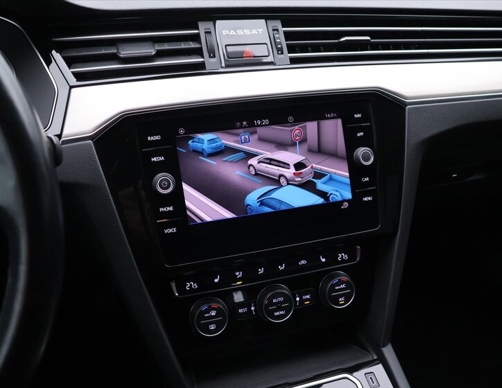 Volkswagen Passat Kombi 2,0 l 140 kw