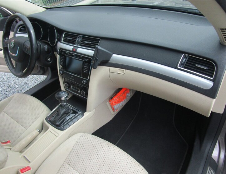 Škoda Superb Kombi 2,0 l 125 kw