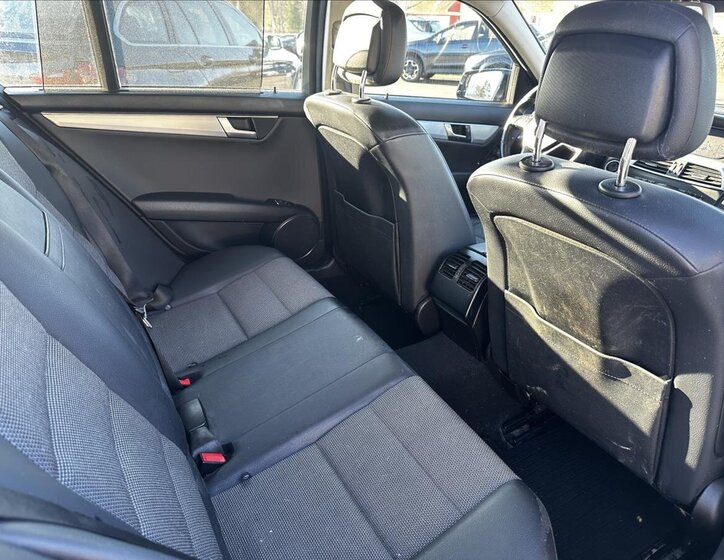 Mercedes-Benz Třídy C Kombi 2,1 l 100 kw