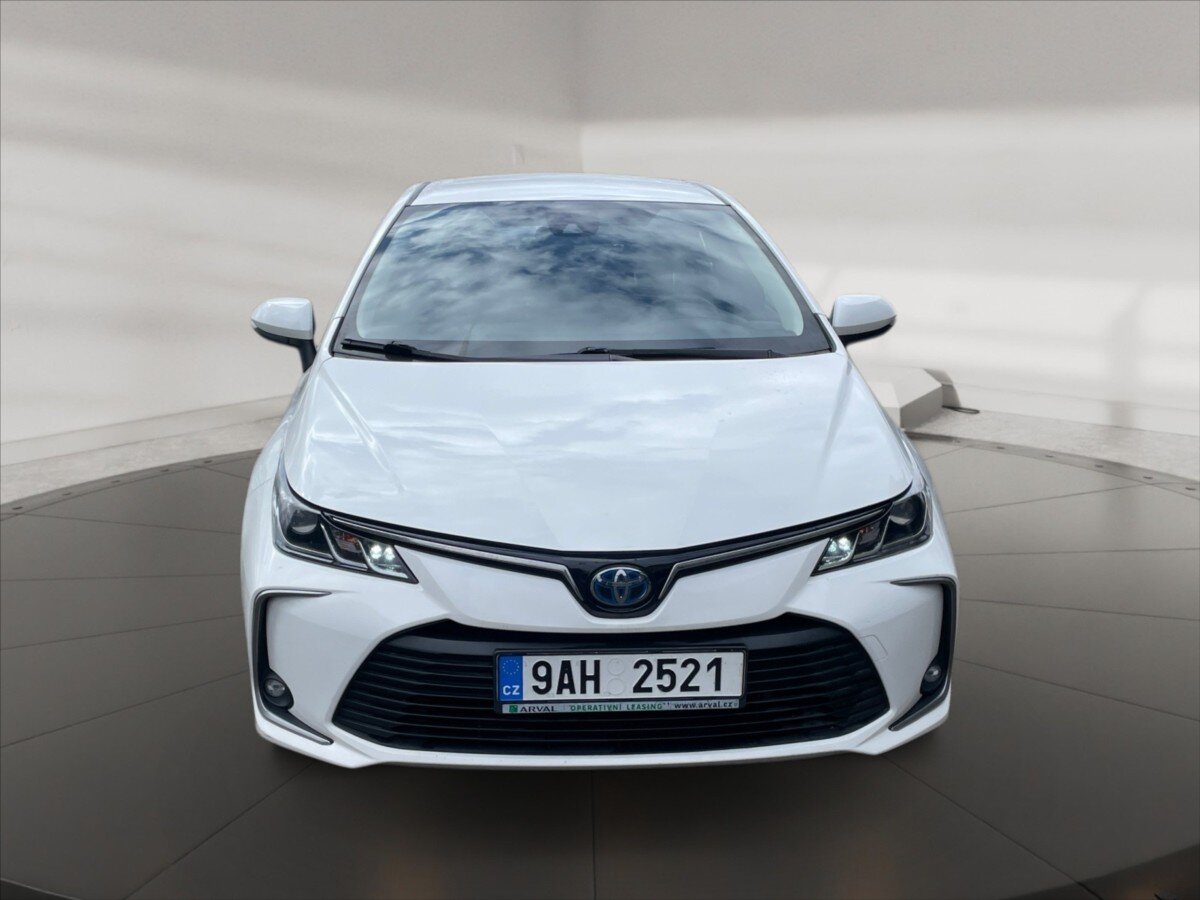 Toyota Corolla Sedan / Limuzína 1,8 l 72 kw