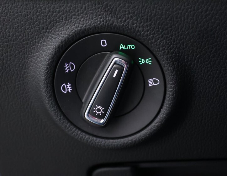 Škoda Superb Liftback 1,5 l 110 kw