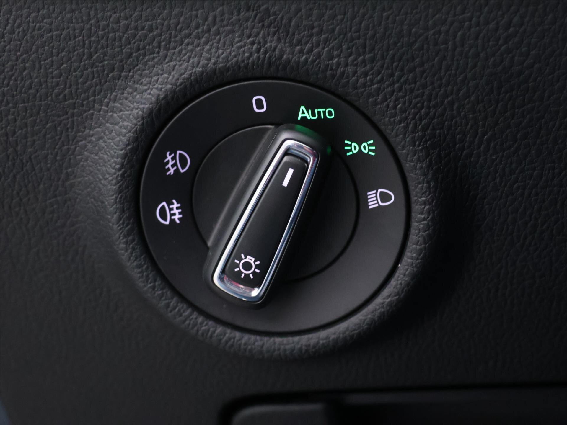 Škoda Superb Liftback 1,5 l 110 kw