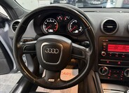 Audi A3 8