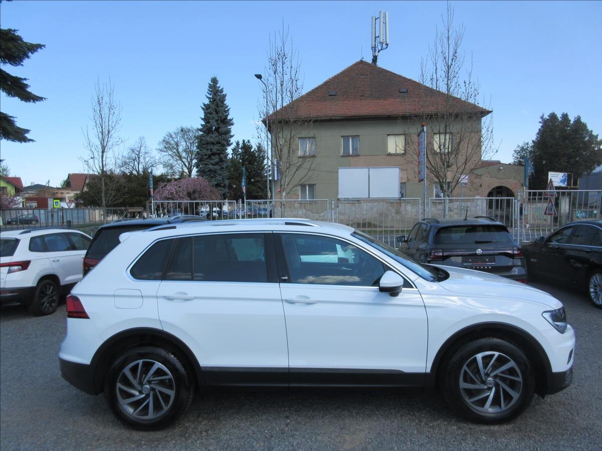 Volkswagen Tiguan SUV / Terénní 1,4 l 92 kw