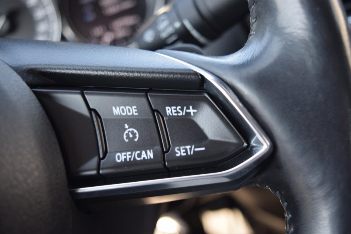 Mazda 6 Sedan / Limuzína 2,5 l 141 kw