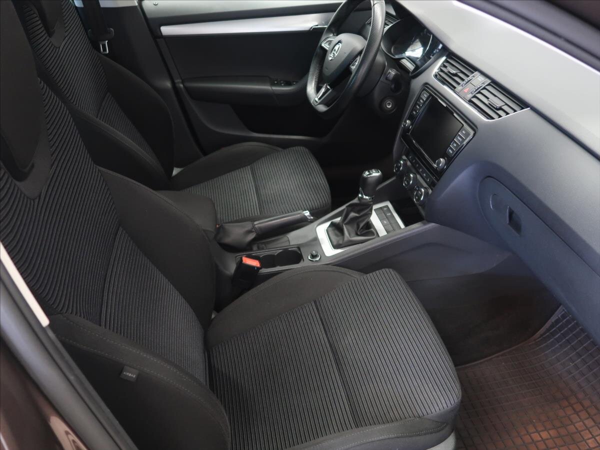 Škoda Octavia Kombi 2,0 l 110 kw