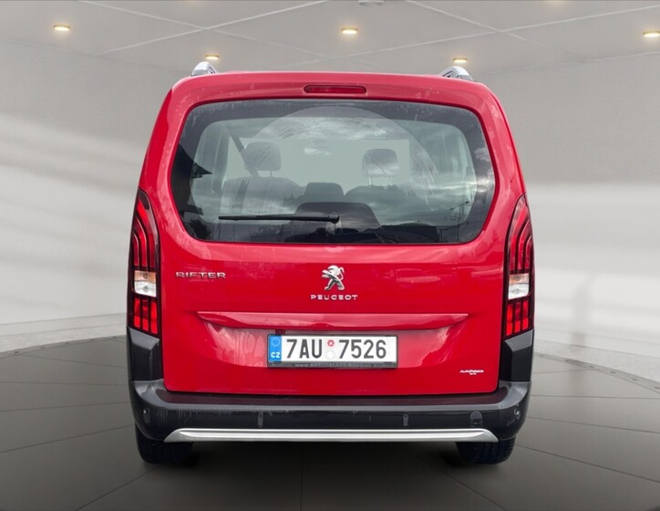 Peugeot Rifter 5
