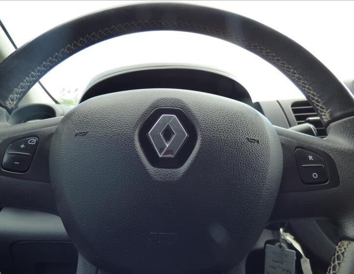 Renault Trafic 16