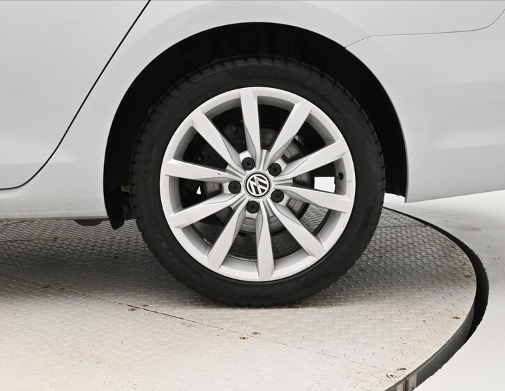 Volkswagen Golf Kombi 1,6 l 85 kw