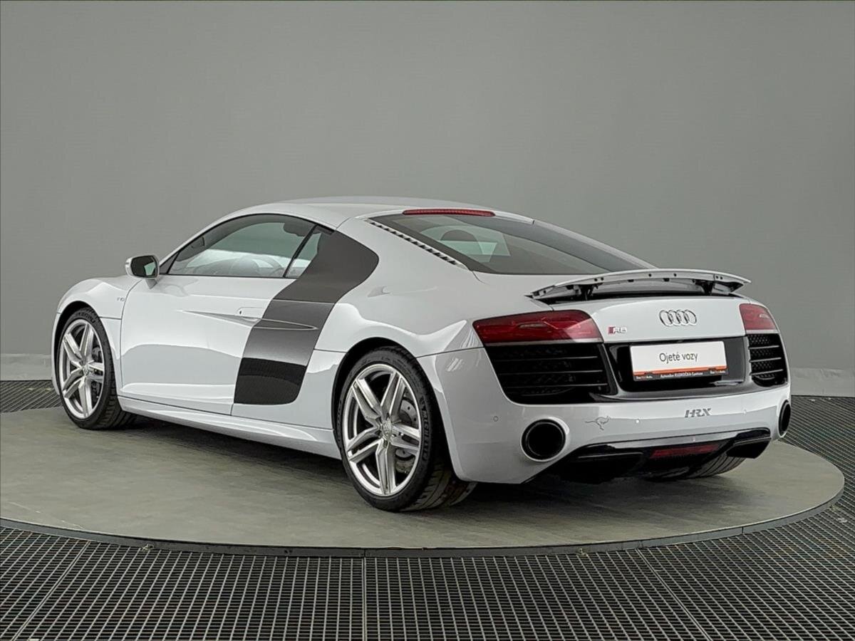 Audi R8 Kupé 5,2 l 386 kw