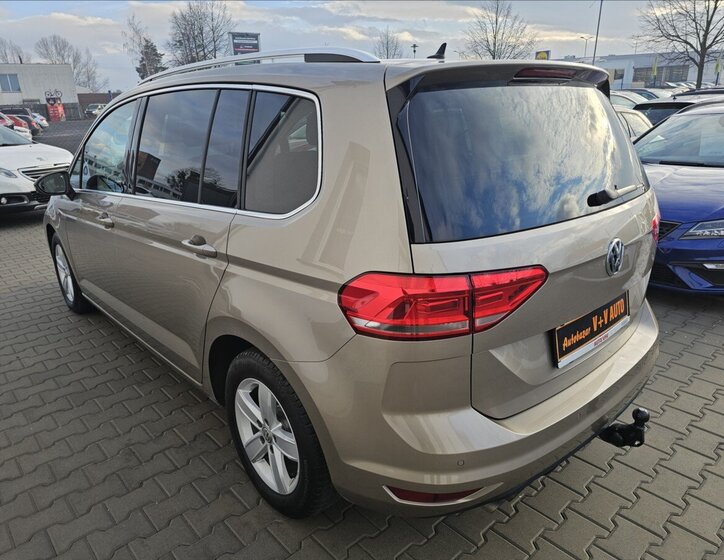 Volkswagen Touran Kombi 1,4 l 110 kw