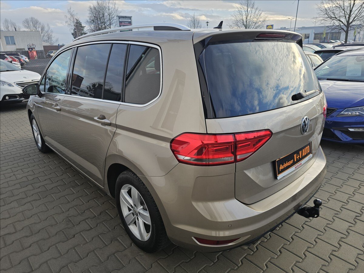 Volkswagen Touran Kombi 1,4 l 110 kw