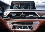 BMW Řada 7 Sedan / Limuzína 6,6 l 430 kw