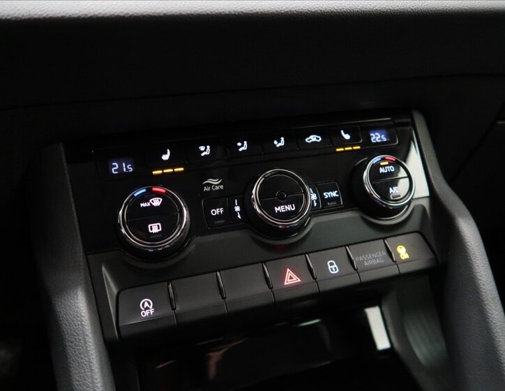 Škoda Karoq SUV 1,5 l 110 kw