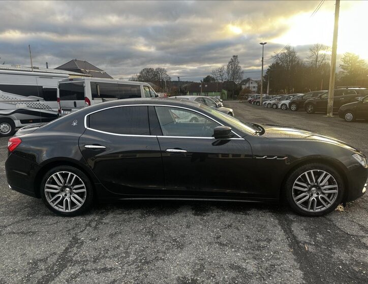 Maserati Ghibli Sedan 3,0 l 202 kw