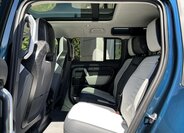 Land Rover Defender SUV / Terénní 4,4 l 467 kw