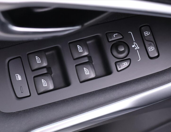 Volvo V40 Hatchback 2,0 l 88 kw